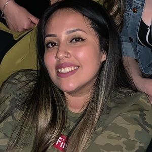 Meet your Posher, Sara